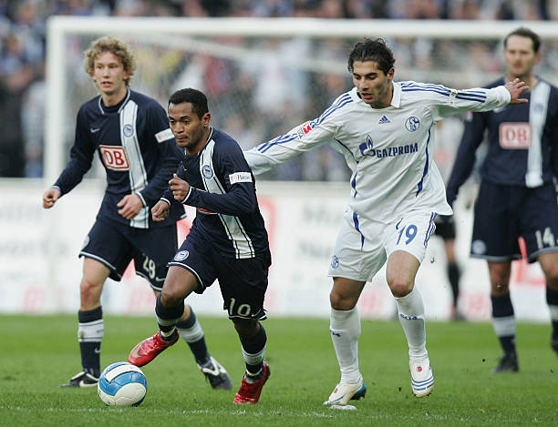 的他再度创 的他再度创