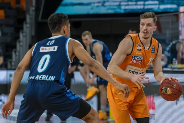 头命中令人 头命中令人