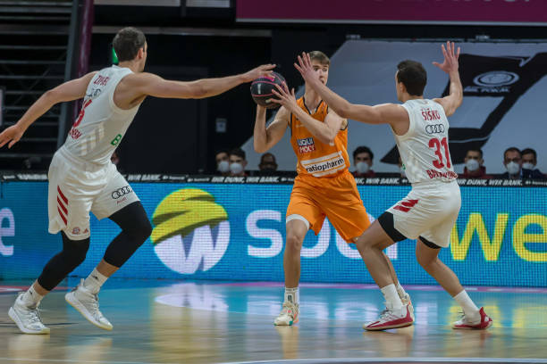 于中国足球 于中国足球