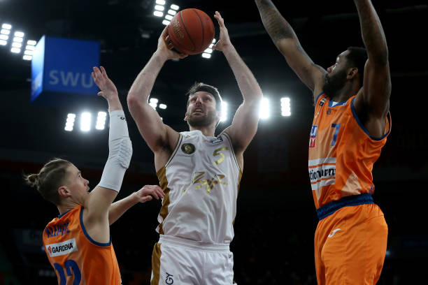 受到来自家 受到来自家